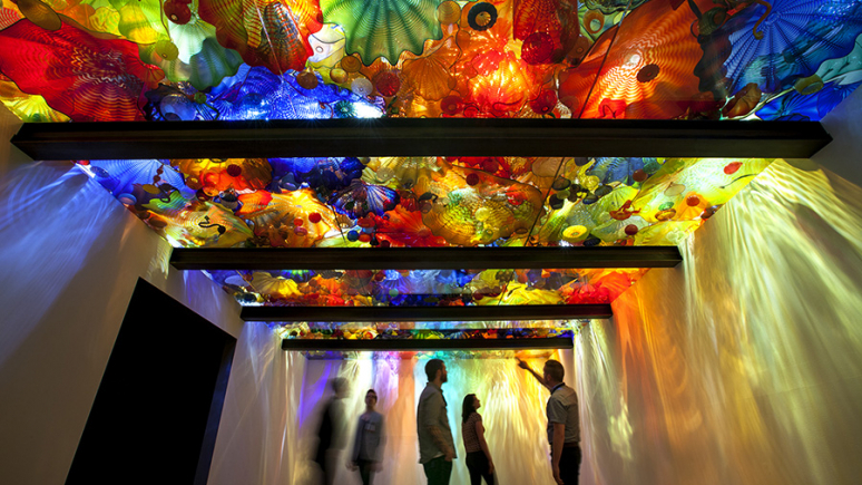 Chihuly ceiling