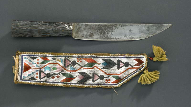 Hide knife sheath with loom woven beadwork
