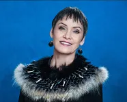 Susan Aglukark Canadian Inuk singer/songwriter.
