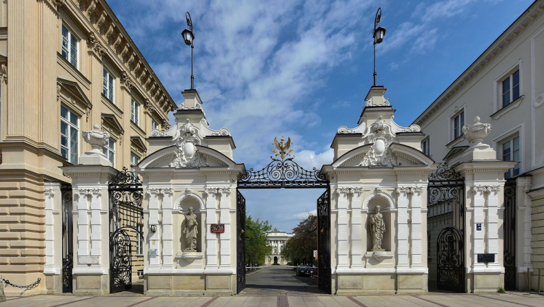 Warsaw University Gate © Adrian Grycuk