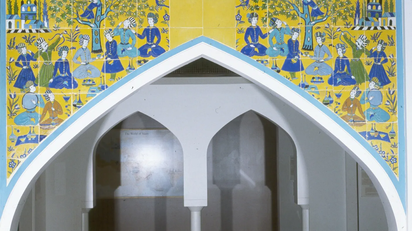 976.298.6-47 one of the ROM's complete Safavid tile friezes, of a picnic scene, photographed here in the old ROM galleries from the 1980's.
 976.298.6-47 one of the ROM's complete Safavid tile friezes, of a picnic scene, photographed here in the old ROM galleries from the 1980's.