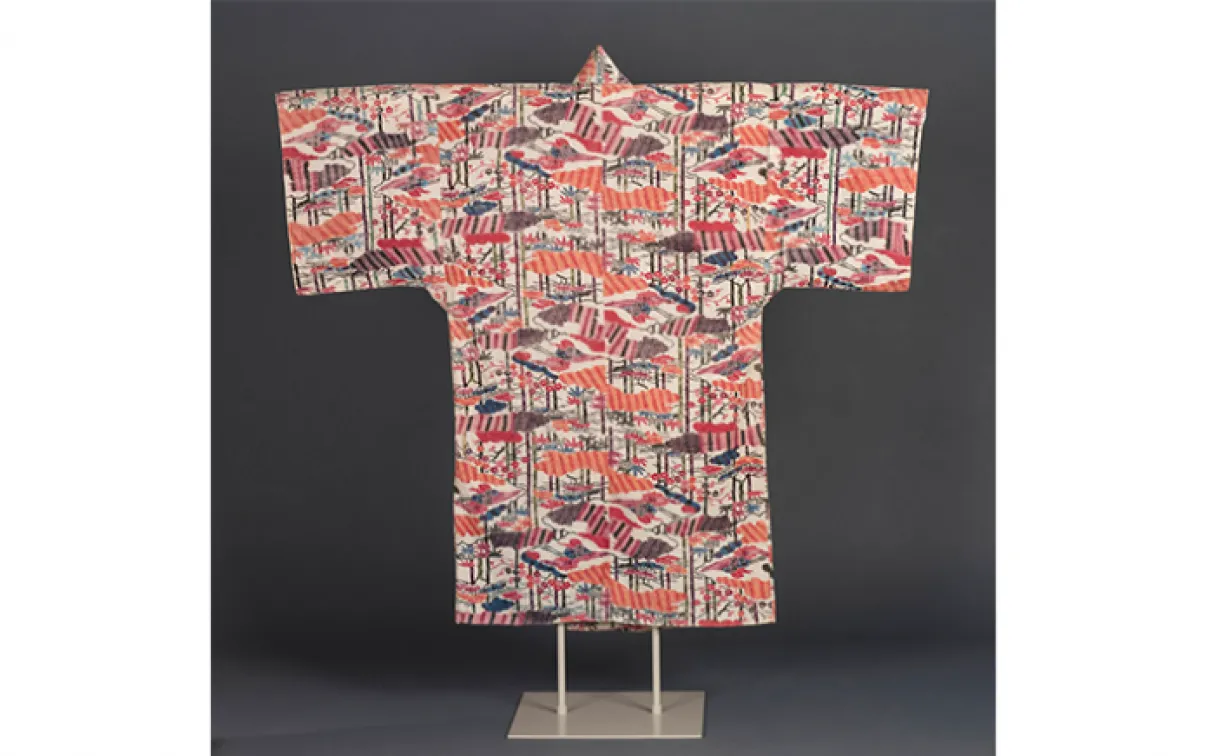 Kimono de femme. Okinawa (îles Ryukyu), Japon. Période Edo ou Meiji. Fin du 19e siècle. Coton tabby peint et décoré au pochoir. 966.68.