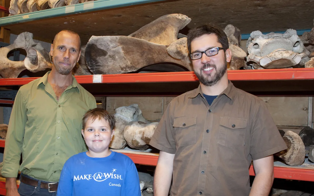 Dr. Hans Larsson, Damien and Dr. David Evans in the ROM collection room.
 Damien in the collection room with Dr. Hans Larsson and Dr. David Evans.