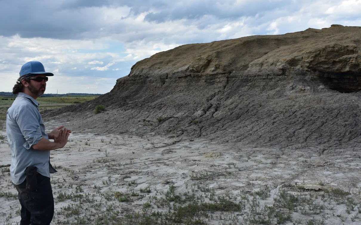 A la recherche d'un dinosaure, David Evans, Travail de terrain