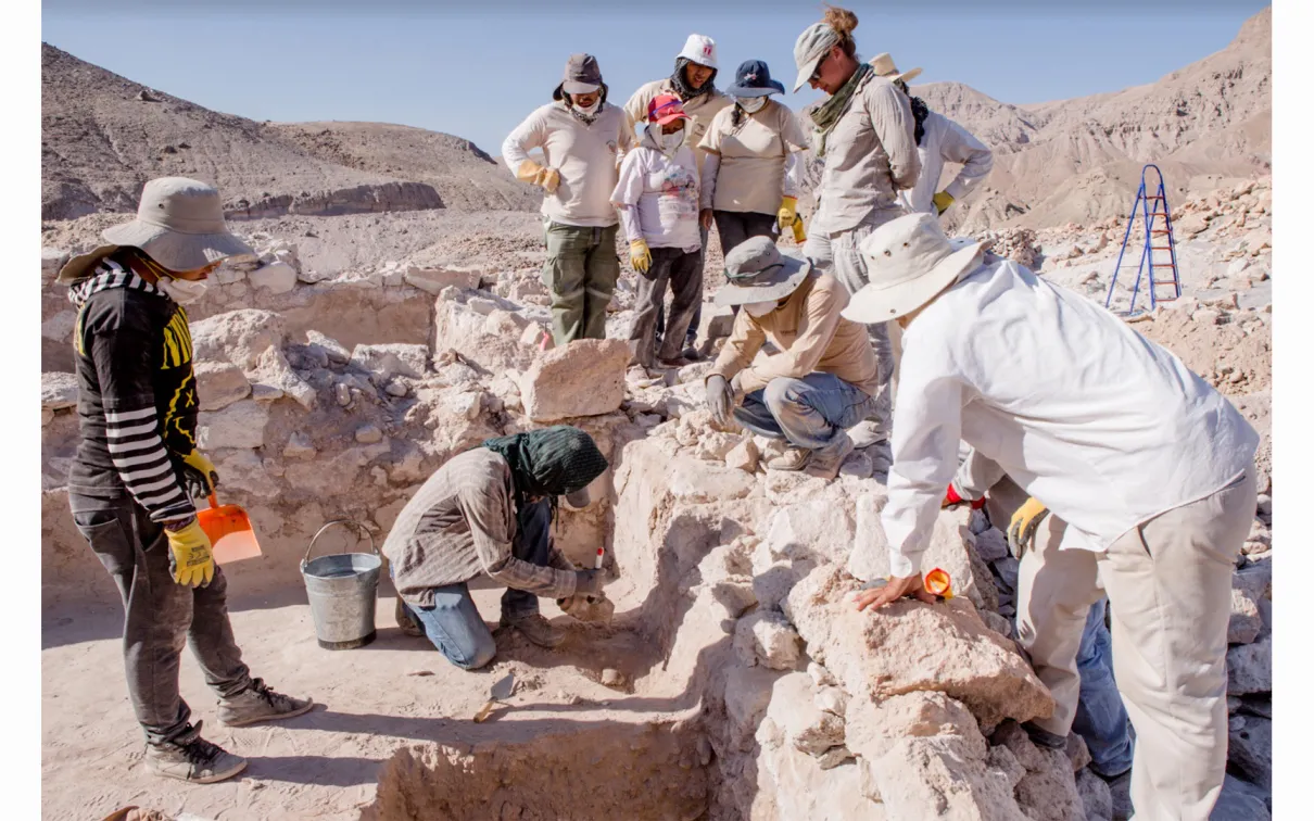 ROM fieldwork during the 2016 season at Quilcapampa. The ROM worked at the site from 2013 to 2017 and involved an international team from Peru, the United States, and Canada.