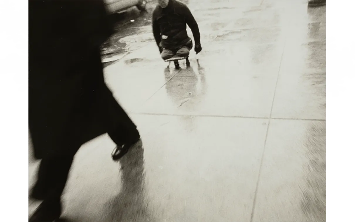 NYC, 1948. Vintage gelatin silver print.