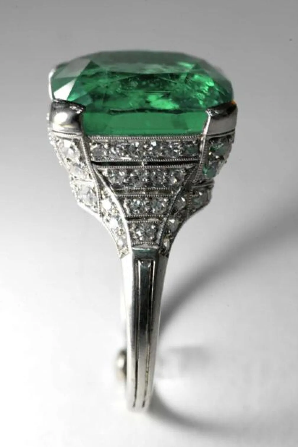 Beryl variety emerald ring.
